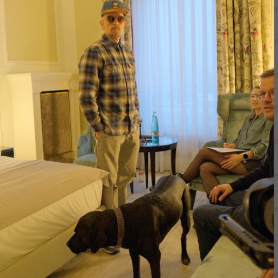 Jan Delay mit Hund im Atlantic